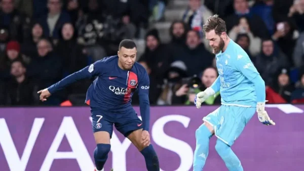 Mandrea’s injury: a chance for Oukidja with Algeria?