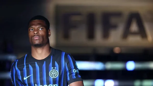 Denzel Dumfries, a release clause attracting European giants