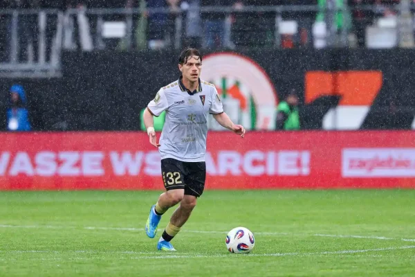 After leaving Pogoń Szczecin, the defender may join the Slovenian champion!
